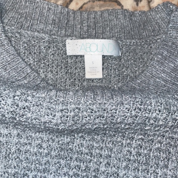 grey knit sweater - Picture 2 of 4